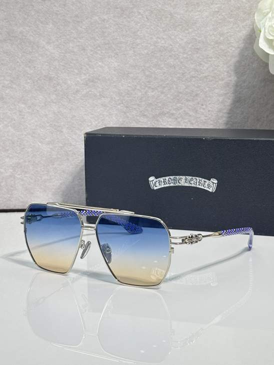 Picture of Chrome Hearts Sunglasses _SKUfw79760877fw